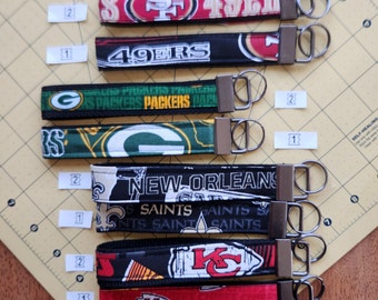 25 Different NFL - Key Fob