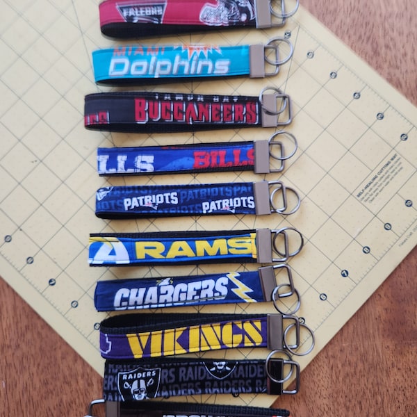 10 Different NFL - Key Fob