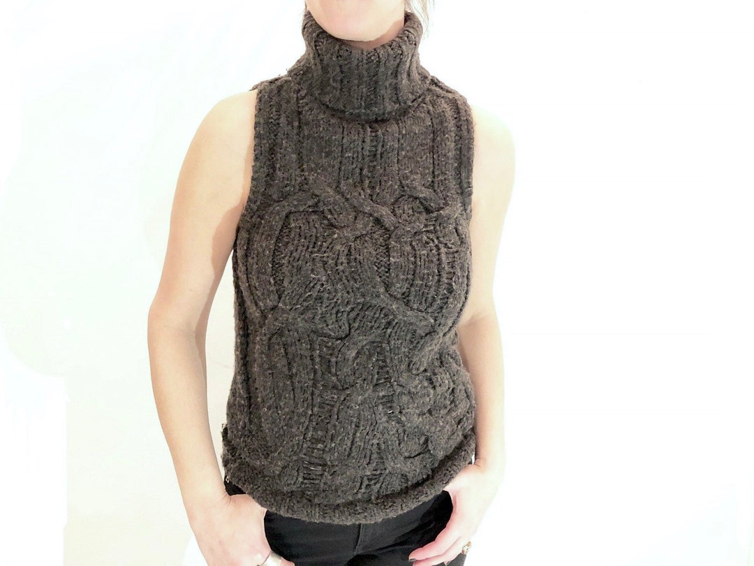 Horn Buckle Tassel Hooded Dolman Sleeve Sweaters2 Horn Buckle Tassel Hooded Dolman Sleeve Sweaters2