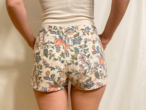 Paisley Floral White Short Shorts, Tailored