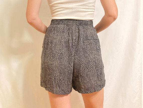 Flowy shorts australia hotsell