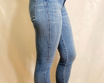 Light Wash Denim Ankle Crop Skinny Jeans, Size 28