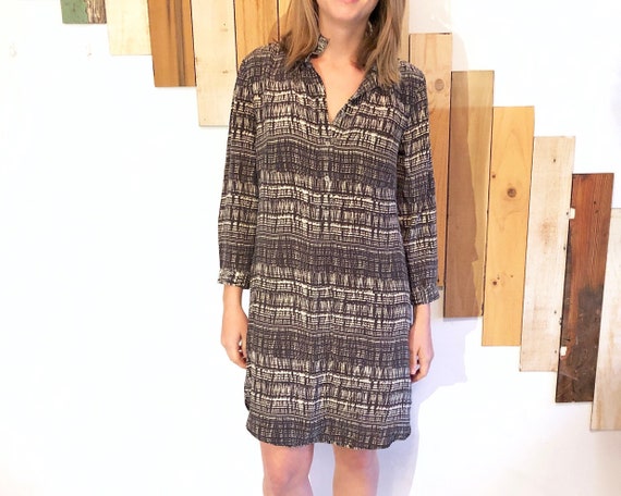 white flowy shirt dress