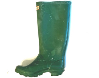 HUNTER Dark Green Original Tall Wellies Rain Boots // Fit Sizes: US 4 Men or 5 Women / UK 3 / Euro 35, 36