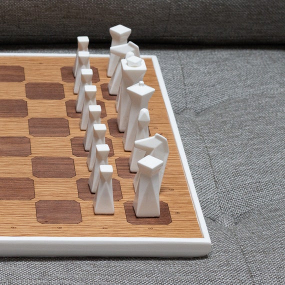 Custom Chess Set - Wooden Chess Board - Modern Resin Chess Pieces – PLA  Concept