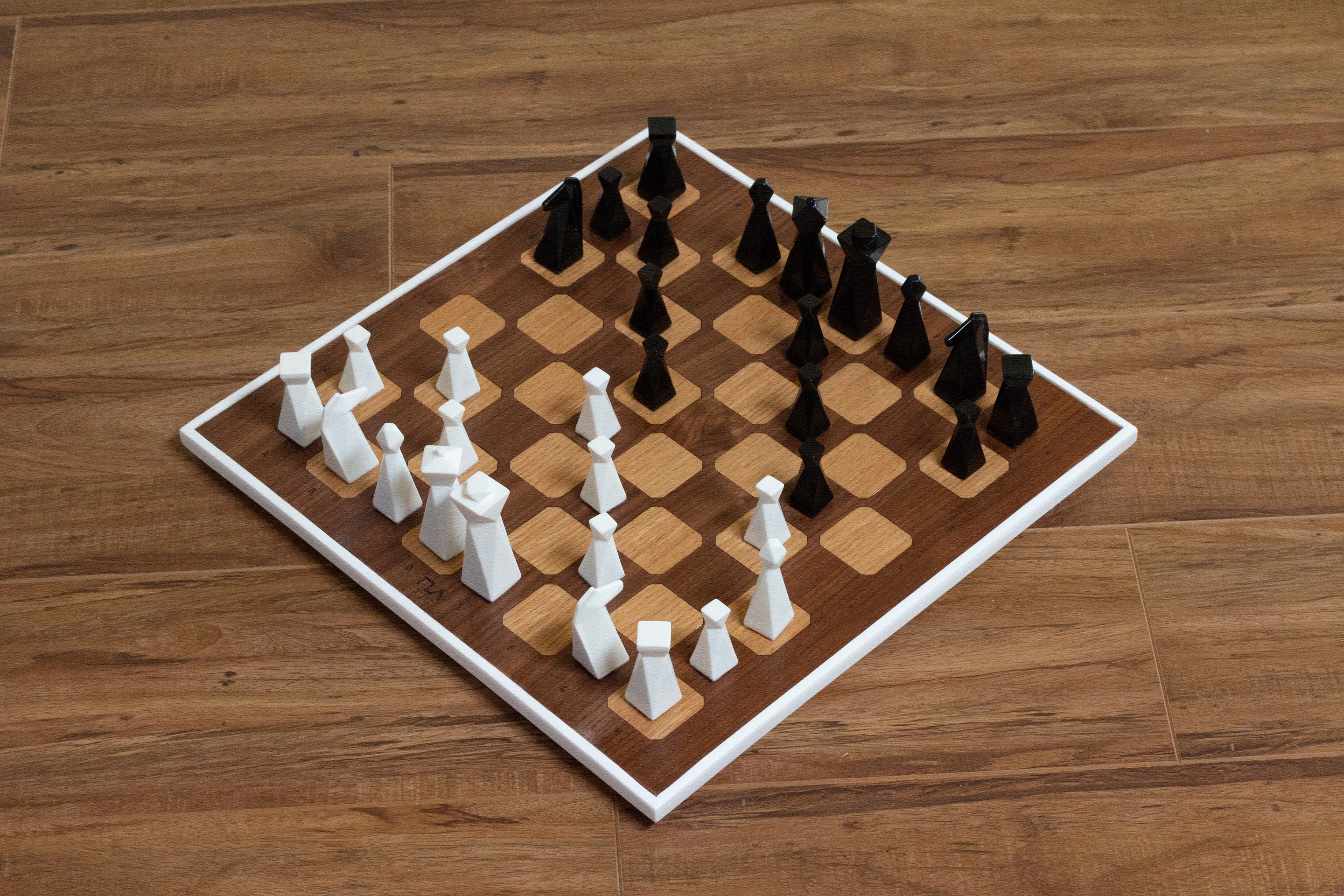 Custom Chess Set - Wooden Chess Board - Modern Resin Chess Pieces – PLA  Concept