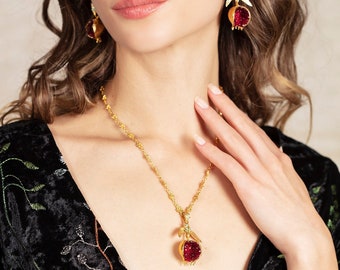 Handmade Pomegranate Pendant ,  handmade jewelry, pomegranate jewelry, garnet ,gemstone , Christmas gift, valentines, symbolic jewelry