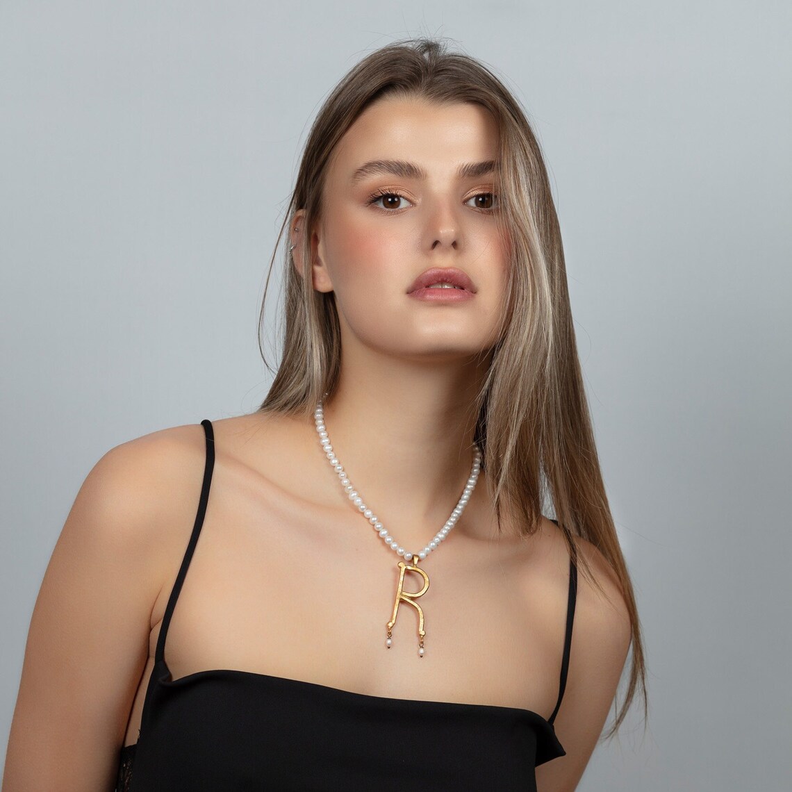 Bella Hadid Necklace, Anne Boleyn Necklace, Letter Pendant, Pearl ...