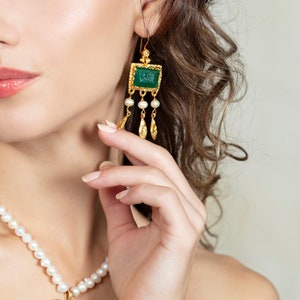 Pendientes de ágata verde, pendientes hechos a mano, pendientes auténticos, pendientes de caligrafía, regalo de San Valentín