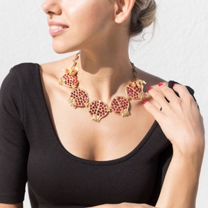Handgemaakte Granaatappel Design Ketting met Parel