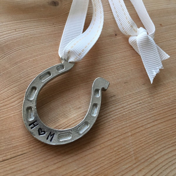 Wedding Good Luck horse Shoe, Personalised Wedding gift, Handmade UK Modern English Pewter