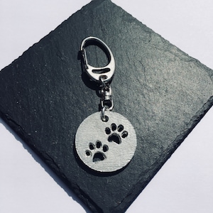 Paw Print Key ring keychain, Paw print keyring, paw print key chain, silver paw print, silver paw print key chain, silver paw print keyring