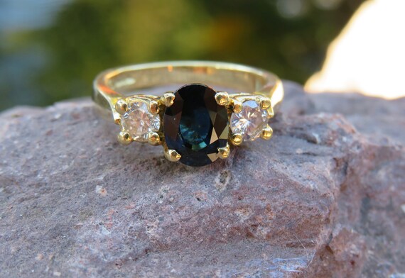 Enchanting Sapphire & Diamond Ring