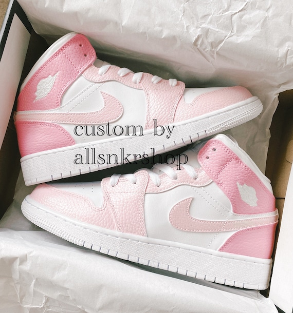 Nike air jordan 1 mid custom