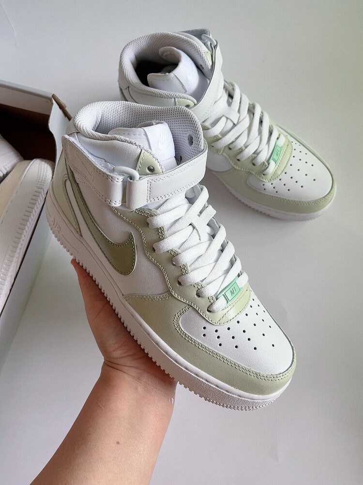 air force ones mid top womens