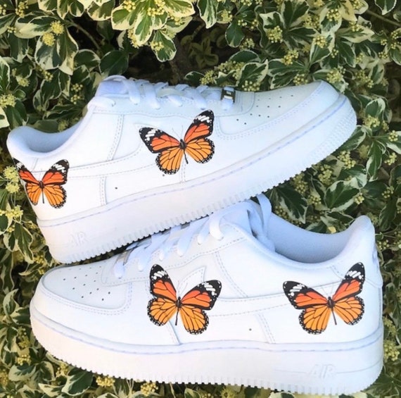 butterfly nike trainers