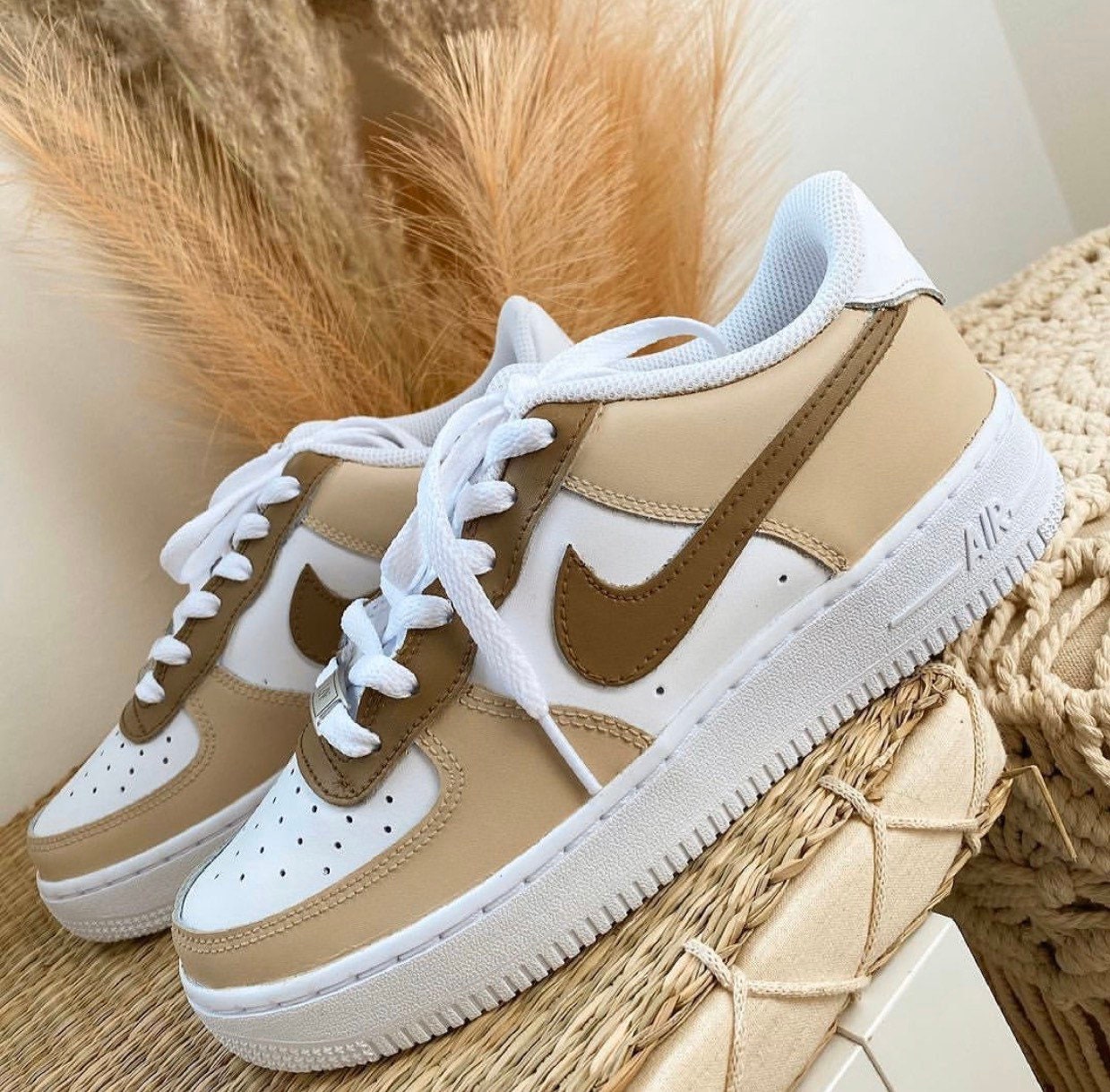 Tan Brown Femenino Nike Air Force 1 baja costumbre | Etsy
