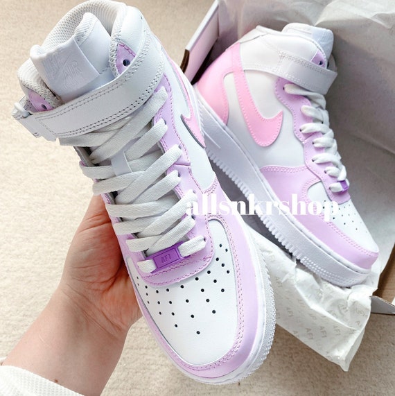 Womens Air Force 1 Shoes.