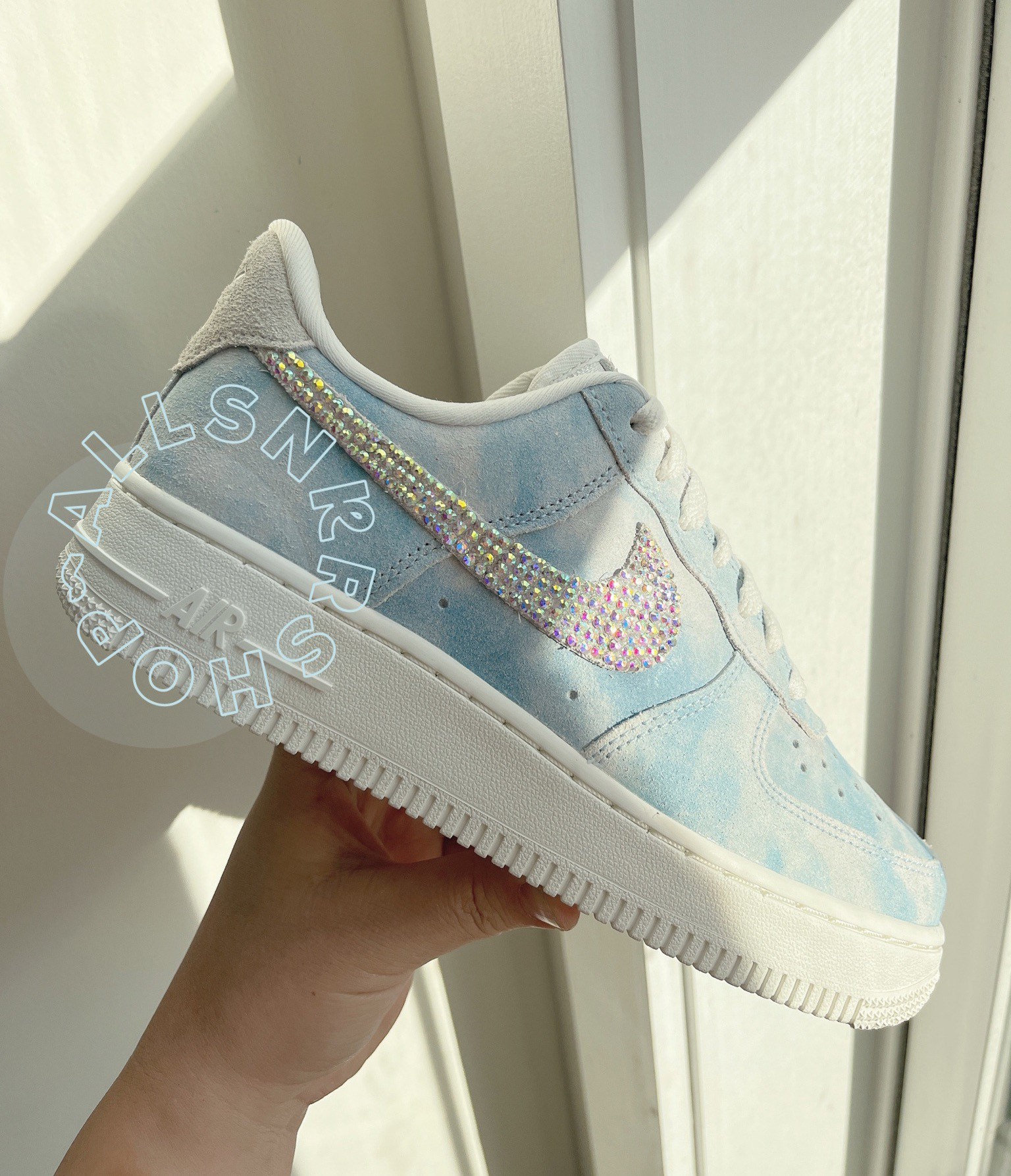 frágil Ambicioso pronunciación Custom Nike Air Force 1 With Iridescent Crystals - Etsy