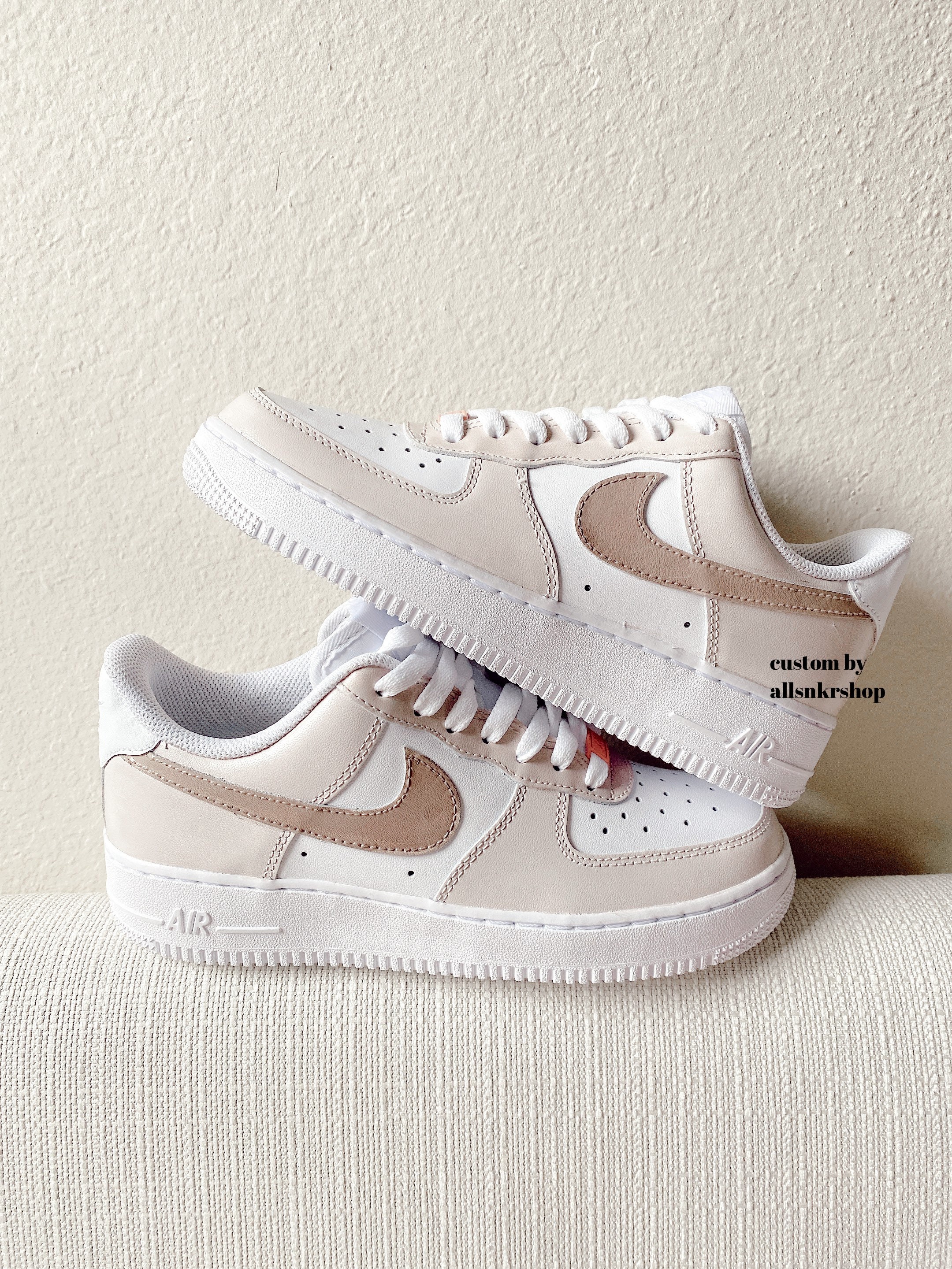 white and nude air force 1