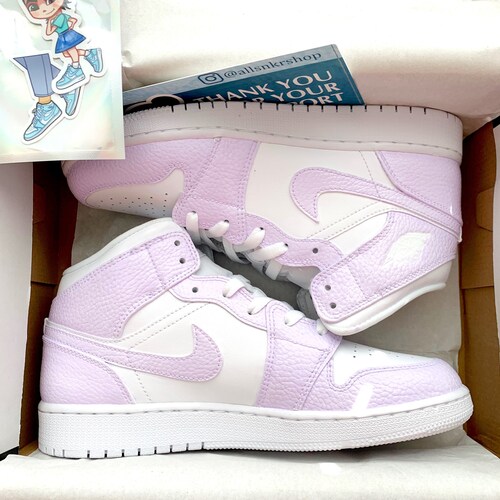 purple air jordan 1