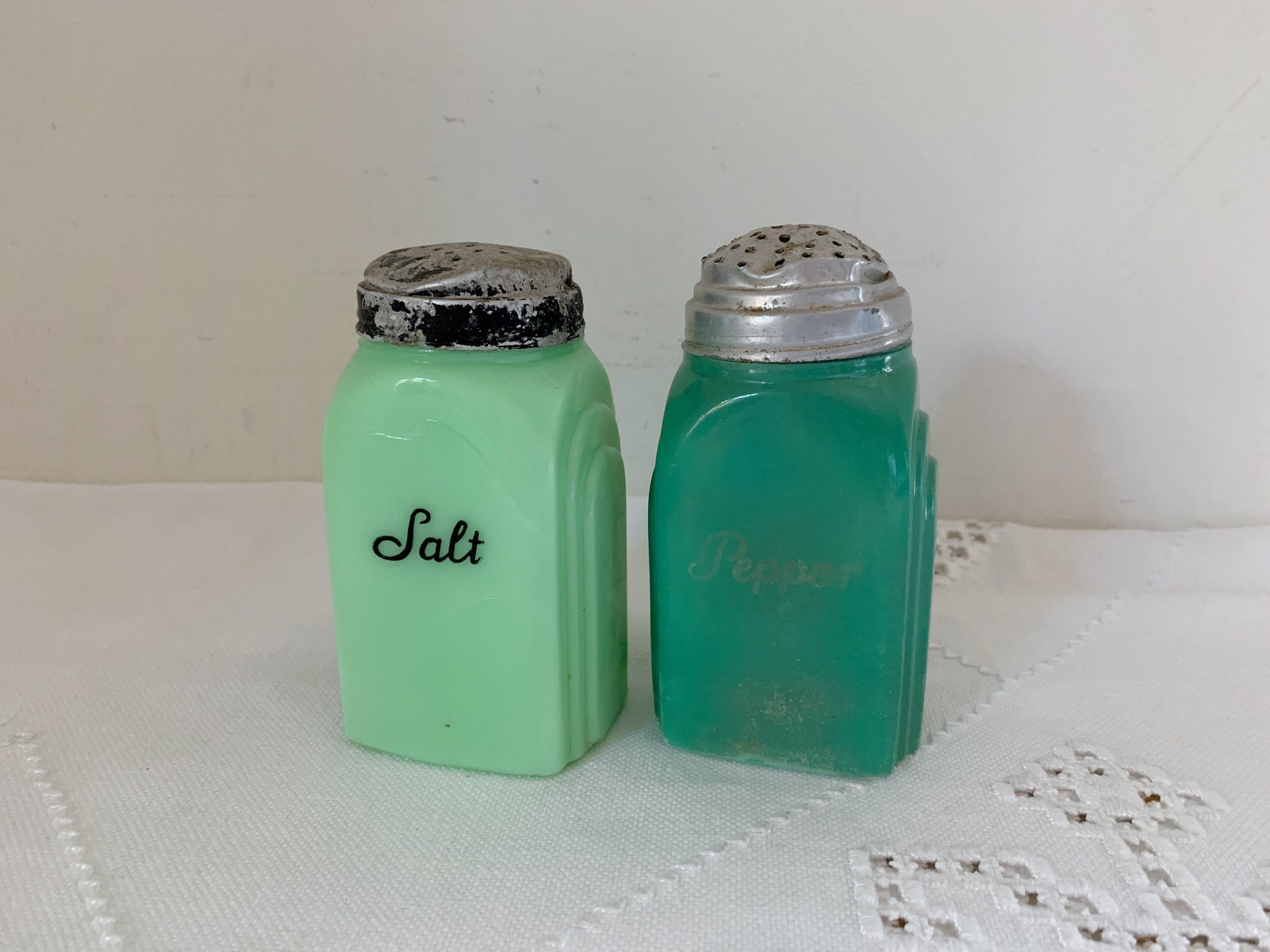 Shop the latest trends quality of service Fast shipping and low prices