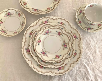 Antique Thun Bohemia Biltmore 7 Piece Place Setting – Floral Gold Gilt Porcelain Dinnerware