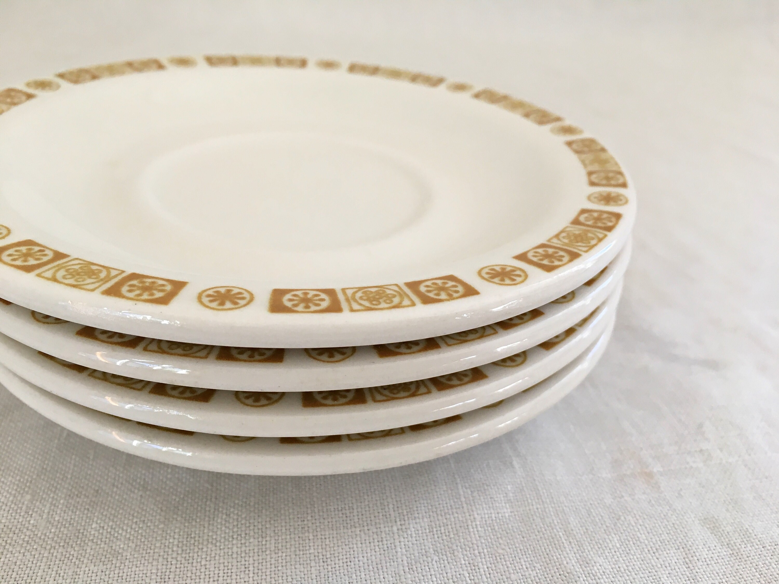 Buffalo China ダイナー皿３枚 VTG Set Of 3 Buffalo China Red and White Dinner Plate