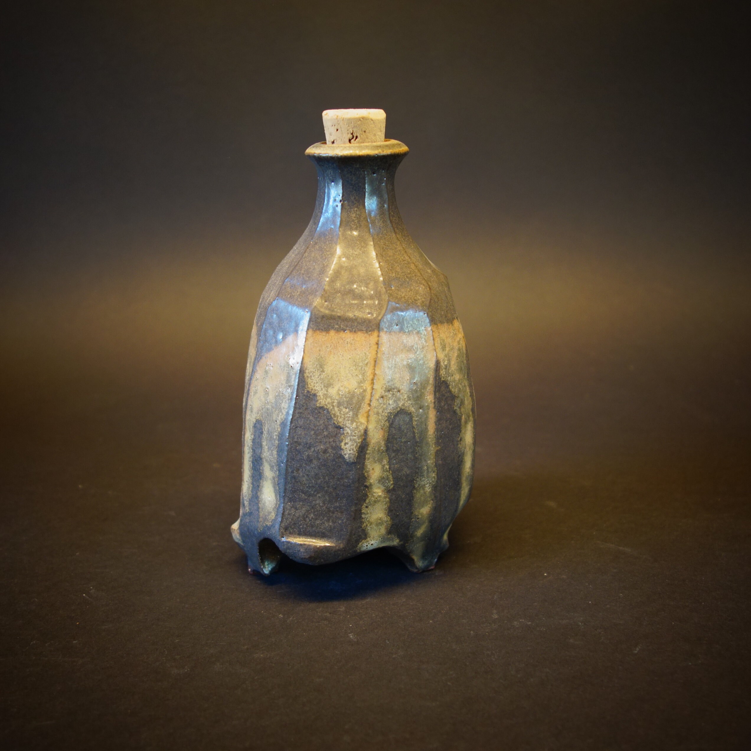 Bouteille à Facettes