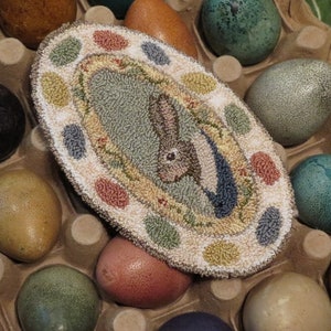 OLIVERS COLORFUL EGGS punch needle pattern