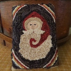 Punch Needle Pattern - &quot;Curly Beard Santa Pin Keep&quot;
