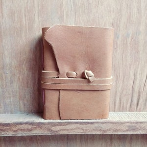 Handmade Buffalo Leather Journal: Antique Tan Diary (5x7&quot;)
