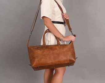 Handmade Leather Duffle Bag: Unisex Weekender Travel Bag