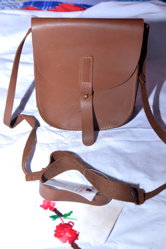 Handmade Full Grain Leather Crossbody Bag: Vintage Sling Bag
