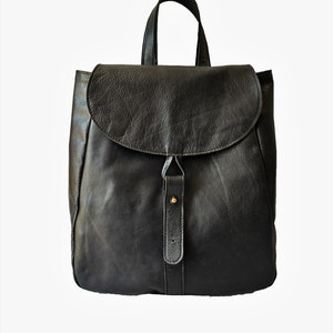 Handmade Full-Grain Buffalo Leather Backpack: Professional Casual Bag