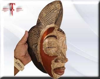 Ancient mask Punu Gabon African art