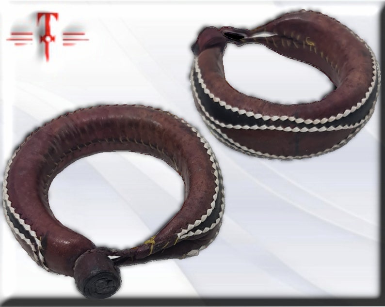 Protection leather bracelet, Original from Benín Protection, amulet image 3