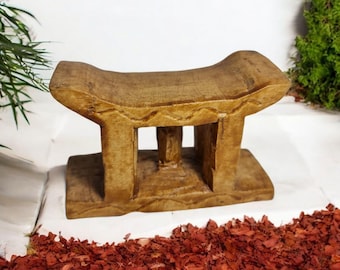 Sacred Chair TOGBUIZIPKÉ ancestors, deceased