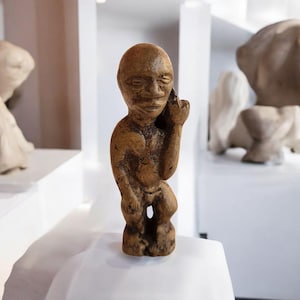 Ancient Benin bronze statuette African art, art gallery