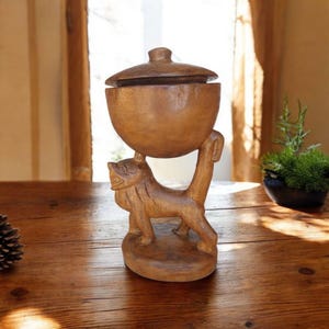 Ikofá carved Orula Orunmila Ifá Santeria Palo Mayombe babalawo lion