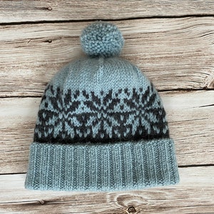Nordic Snowflake Hat Knitting Pattern: Colorwork Wool Knit (PDF Pattern)