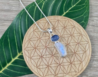 11.07cts Rainbow Moonstone & Blue Kyanite Pendant - 925 Solid Sterling Silver - Gorgeous Flash! - *MYSTERY* - *SELF-DISCOVERY* - *Intuition*