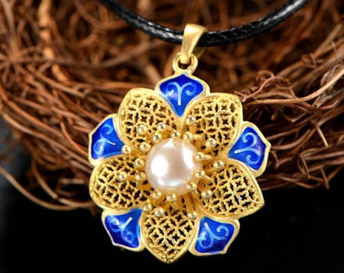 Freshwater Pearl Pendant Necklace for Women, Gold Vermeil Jewelry, Artisan Enamel Flower Necklace, Hypoallergenic
