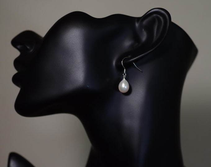 Dainty Freshwater Pearl Drop Earrings | Minimalist Bridal Jewelry | Elegant Everyday Earrings