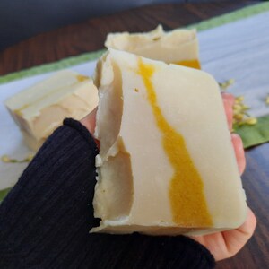 Savon Jasmin + Curcuma | Savon artisanal | Végétalien | Savon botanique |
