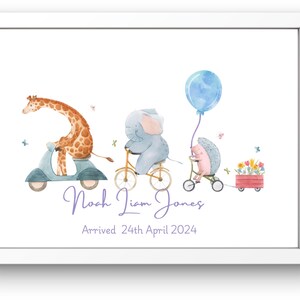 Impression personnalisée d'animaux de safari avec le nom du bébé et les détails de la naissance, art mural ou carte de voeux pour nouveau bébé, cadeau de famille pour fêter la naissance