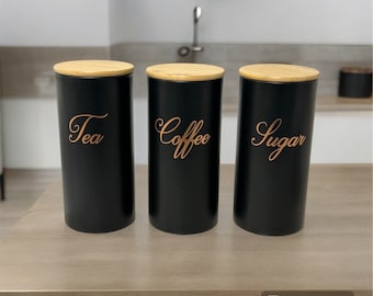 背の高いティー・コーヒー・シュガー用容器3点セット。乾物保存に最適。密閉性の高い竹製の蓋付き。キッチン収納アクセサリー。