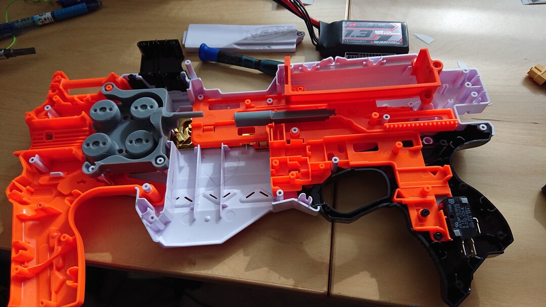 NERF Ultra Amp - Blaster-Time