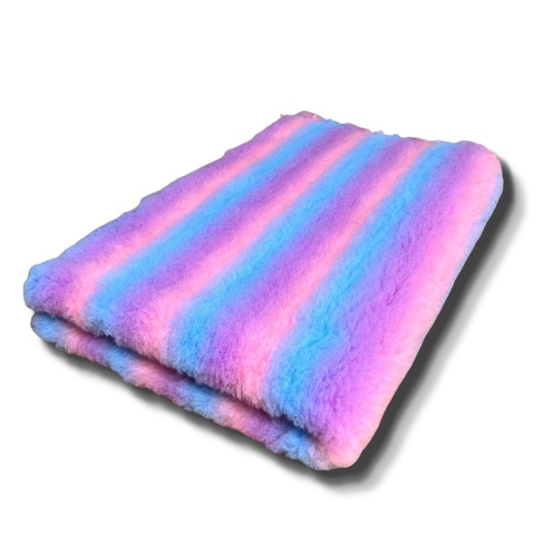 Pawstrading Dog Vet Mat Bed 3 way RAINBOW Bedding Cage Blanket Whicks Moisture