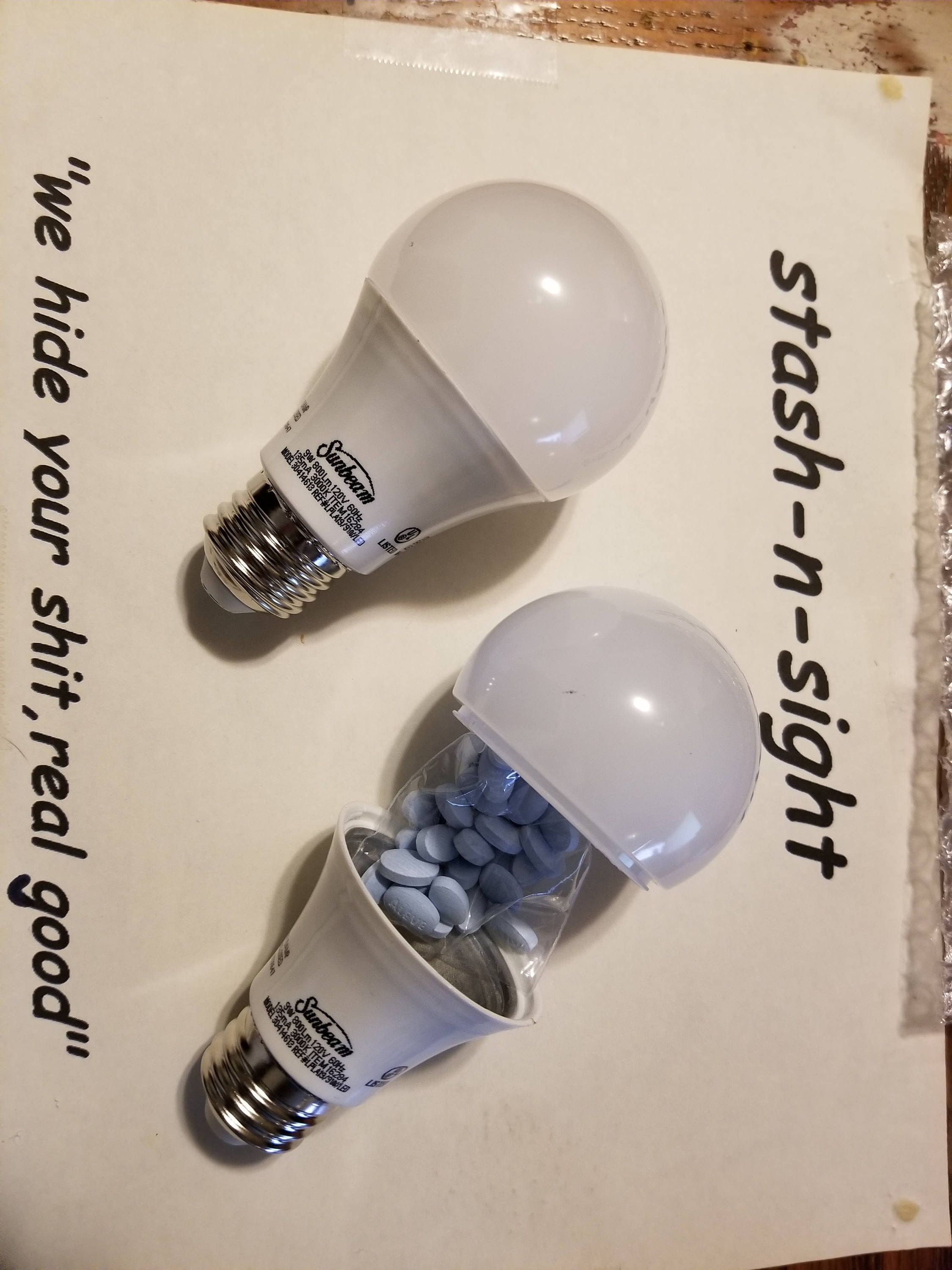 Fake light bulb secret stash can-Hidden compartment ...